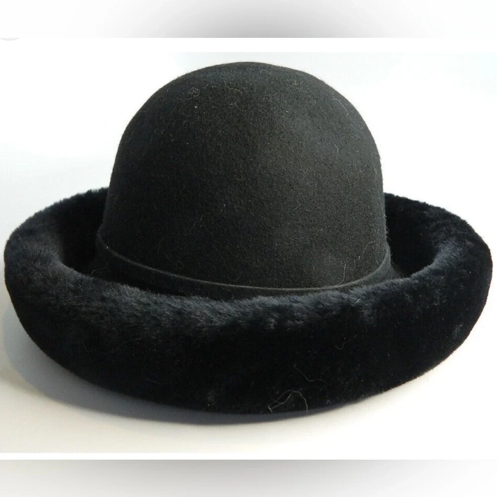 Vintage Betmar 100% Wool Felt Black Rolled Brim Bowler Hat Faux Fur USA